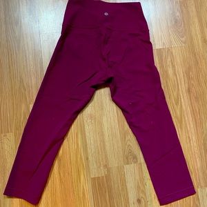 lululemon 19’’ cropped Wunder Under leggings